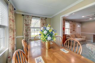 Charming New Bern Cottage with Grill and Fire Pit! - New Bern - 3
