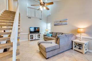 Walk to Beach! PCB Resort Condo with Pool Access - Panama City Beach - 8