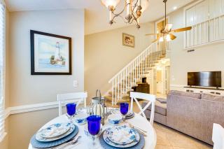Walk to Beach! PCB Resort Condo with Pool Access - Panama City Beach - 5