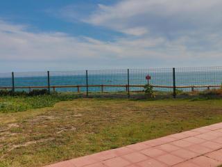 Studio 4 pers avec terrasse et parking privé, accès plage - FR-1-472A-282 - 2