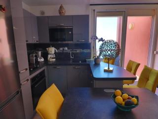 Magnifique T2 avec Terrasse, Parking, Clim au 2ème Étage à Sète - FR-1-472A-283 - Sète - 6