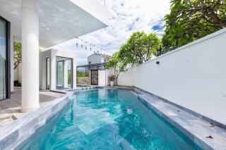 Villa In Great Location - 50M To Beach - Sea View - 2