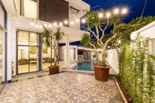 Ruby White Villa RL02 Sea View - 1