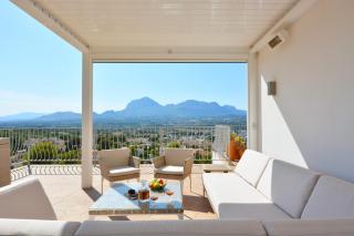 Villa Alegria by NRAS - 7