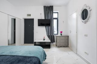 Blue-Line-Apartment-Unirii - 1