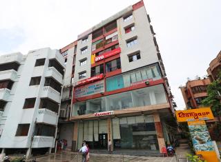 Super Hotel O Maruti Lodging - Dam Dam - 9
