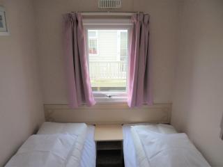 Golden Sands: Mirage IIII:- 6 Berth, Access to the beach - Ingoldmells - 4