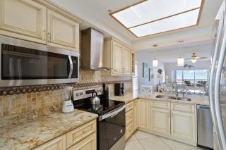 201 Crimson Condos - St Pete Beach - 7