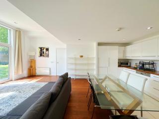 Portobello Dock - Canal Views with Garden - 5