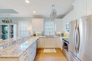 Sweet Coastal Condo - 3