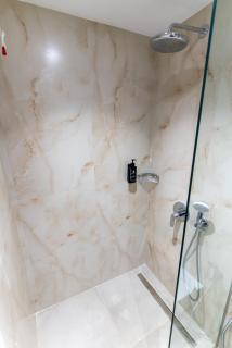 Titania Hotel - Sarandë - 2