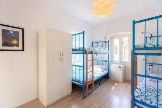City Walls Hostel - 9