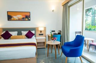 Hotel Meraden Opus , Anjuna Beach Goa - 8