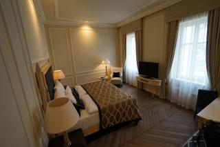 LOFT Hotel Bratislava - Bratislava - 1