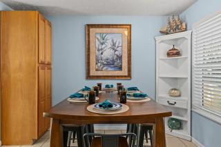 Pirates Cove - Private Pool, Seasonal Hot Tub, Game Room, Close to Beach, Pets OK - 8