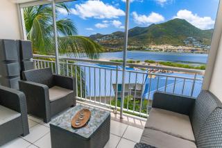 En bord de plage Orient Bay, grand studio 4p - 0