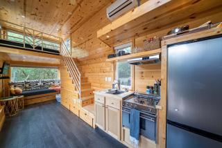 Buck Moon Tiny House - Payton - 2