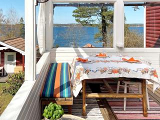 Holiday home TYRESÖ V - Tyresö - 1