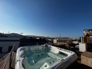 Spacious apartment with shared jacuzzi private terrace MK2 - 5