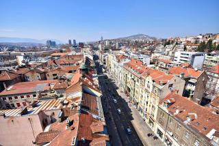 Bright & Spacious Apartment in Main Central Zone - Sarajevo - 0