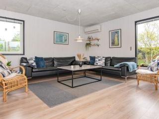 6 person holiday home in Tarm-By Traum - 5