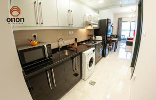 11th Floor Nice Studio, Balcony with Canal and City View, Close to Dubai Mall and Burj Khalifa, Jacuzzi, Pool, Kids Area, 24hr Gym, Free Indoor Parking, WiFi, Fully Furnished Apartment, TV with Streaming, New Building - Dubai - 7