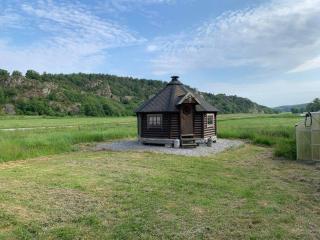 The Blue Cabin - Tyfta - 2