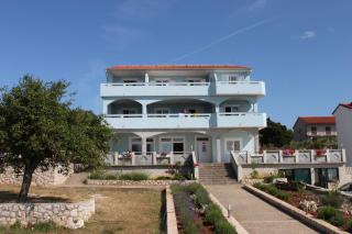 Apartments by the sea Lun, Pag - 3320 - Lun - 8