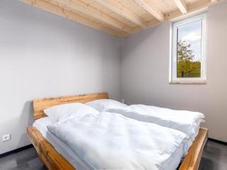 Komfortables Bungalow am Kronenburger See mit Terrasse - 5