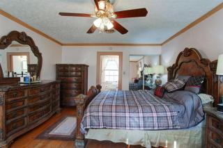 Home Sweet Home Suite #1, near Liberty University, and Lynchburg Hospital, Deluxe Queen Size Bedroom - Lynchburg - 9