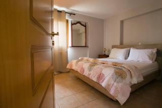 Privately Gated Garden Sea View Home - Kriopigi - 8