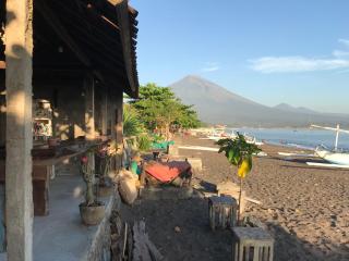 Tudes Homestay - Amed - 8
