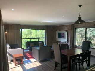 Migdash Guesthouse - Hartbeespoort - 5