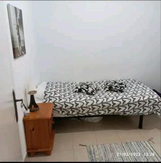 Camera privata singola in appartamento, bagno in comune, aria condizionata caldo freddo, WIFI, TV - 2