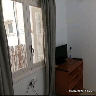 Camera privata singola in appartamento, bagno in comune, aria condizionata caldo freddo, WIFI, TV - 4