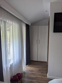 RIVERSIDE - 8