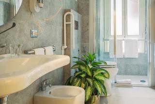WATERFRONT SUITES CAGLIARI - Cagliari - 4