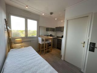 Studio rénové 2 pers avec parking, wifi, proche plage - FR-1-224C-28 - Saint-Jean-de-Monts - 0