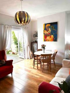 Cosy 19th century two bedroomed home with available parking - Bath - 6