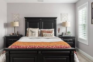 The Sky Deck 2 bed 2 bath with LR, DR, Kitchen, Laundry & Deck - 5