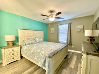 Sea Oats C105 by ALBVR - Updated 3BR, 2BA Condo, Outdoor Pools, Pier, Dedicated Beach Access, and Smart TVs - Gulf Shores - 2