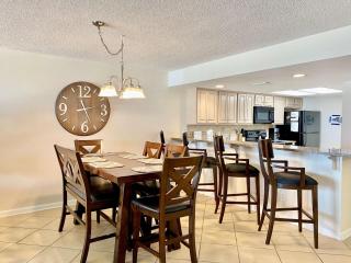 Wind Drift 102S by ALBVR - 2BR, 2BA Beautiful Upgraded Beachfront Condo near Flora Bama, Outdoor Pools and Tennis Courts - Orange Beach - 6