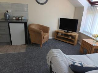 First Floor One bedroom Apartment Quiet Location in Stafford - Stafford - 2