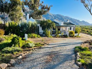 360on62 Farm Cottages - Montagu - 8