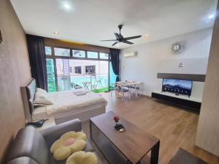 Harmony studio private balcony Palazio Mount Austin by GDRAGON HomeStay - 4