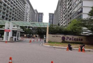 Harmony studio private balcony Palazio Mount Austin by GDRAGON HomeStay - 1