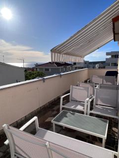 Sun n' Fun Apartments with Pool - Novalja - 2