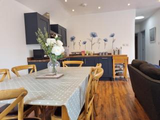 John's Cottage - 8