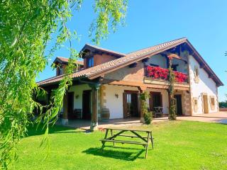 Casona cantabra con piscina a 3 km de playas. Ideal familias. - Liencres - 0