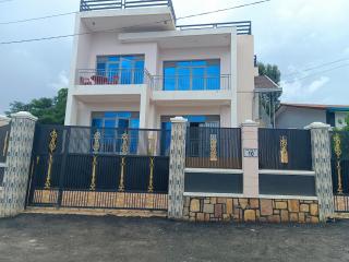 Charming 2-Bed House in Kigali - 5